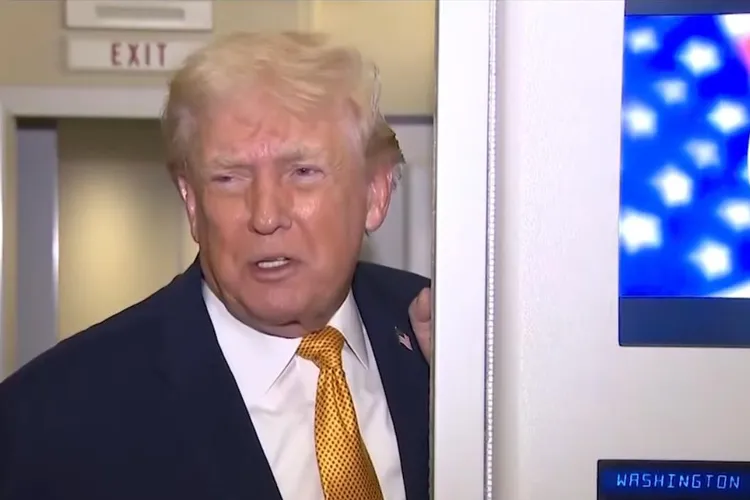 Trump reia ideea anexării Groenlandei (sursa: YouTube/Forbes Breaking News)