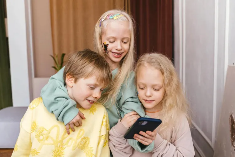 Austria limitează accesul copiilor pe rețelele de socializare (sursa: Pexels/Antoni Shkraba Studio)