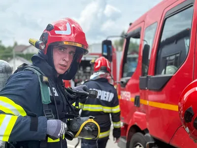 Încă o explozie într-un bloc din cauza unei acumulări de gaze (sursa: Facebook/ISU Bistrița - Năsăud)