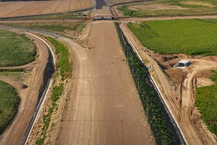 Licitațiile pentru A8, suspendate de judecători (sursa: ziaruldeiasi.ro)