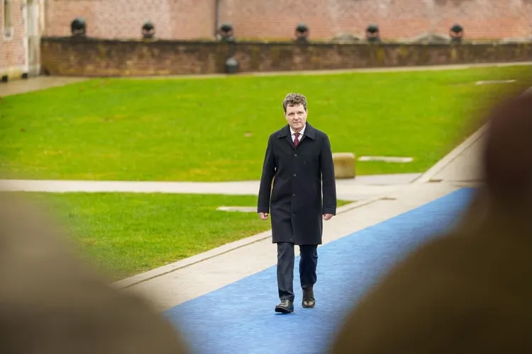 Fake news: fotografiile cu interiorul luxos al avionului cu care Nicușor Dan a plecat la Washington Foto: Facebook