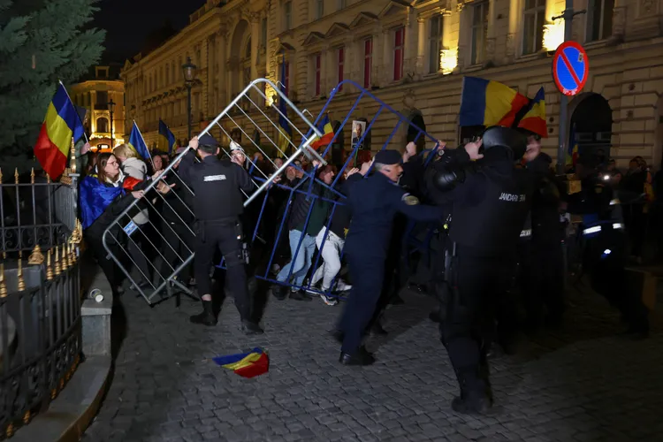 BEC a respins candidatura lui Călin Georgescu (sursa: Inquam Photos/George Călin)