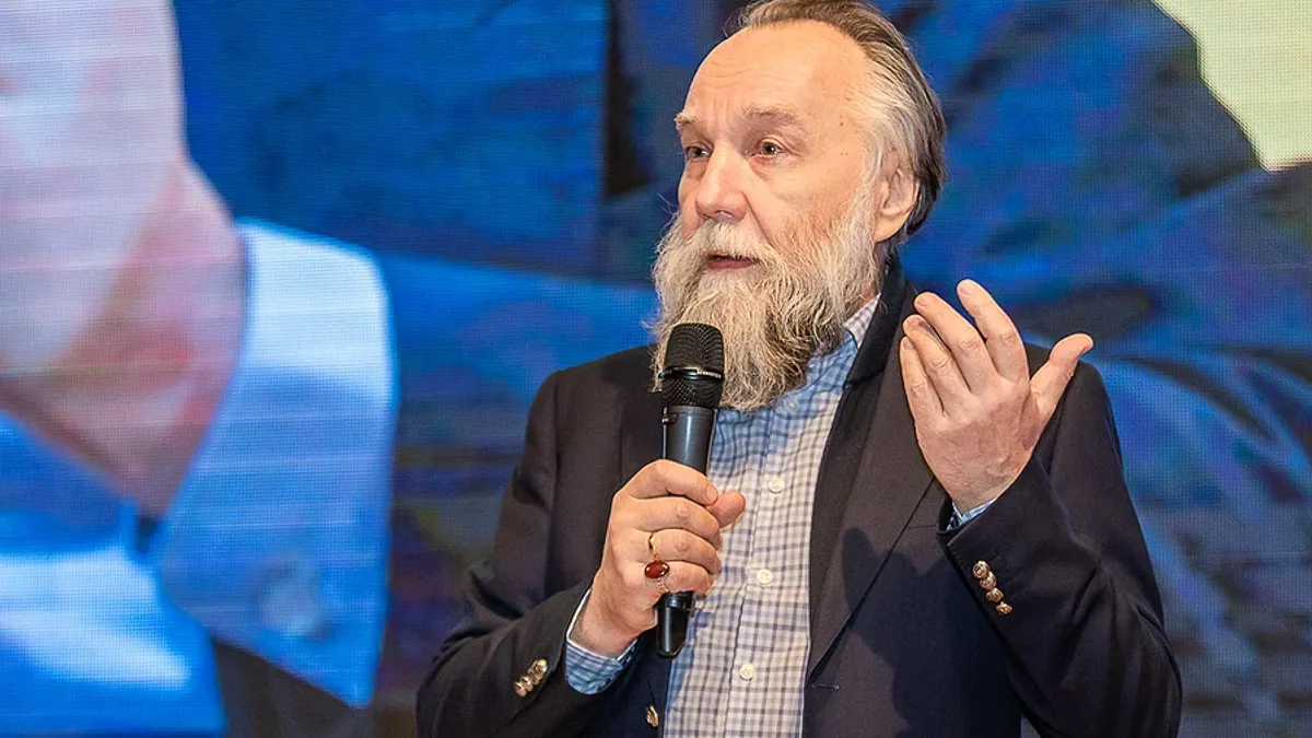 Ideologul lui Putin, Dughin, s-a supărat pe victoria lui Nicușor Dan și îndeamnă la revoluție Foto: Twitter