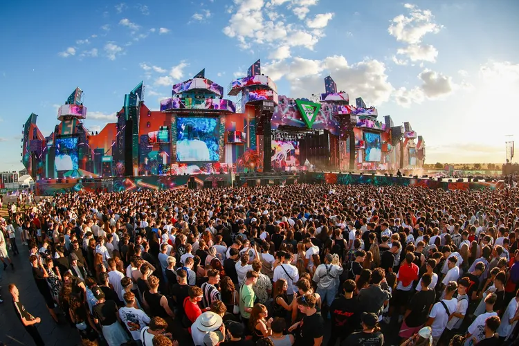 Scandări pro-Ceaușescu la Festivalul Beach, Please (sursa: Facebook/Beach, Please Festival)