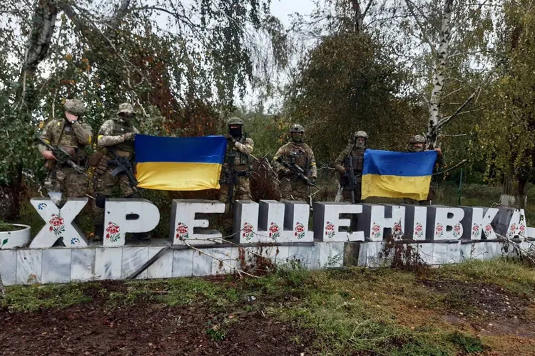 Defensiva rusă la nord de Herson pare să se prăbușească rapid Foto: Trupe ucrainene în Khreșcenivka