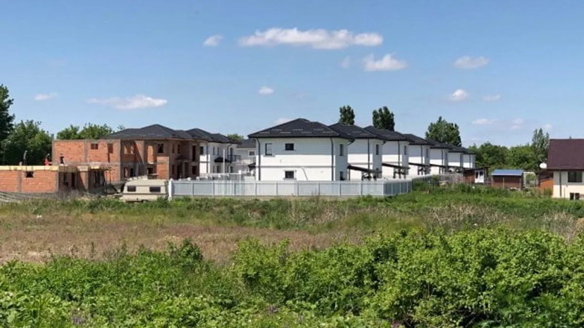 Cum își mint dezvoltatorii imobiliari clienții (sursa: ziaruldeiasi.ro)