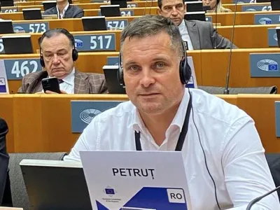 Un primar PNL cu mesaje auriste susține că Bolojan a mărturisit că nu va fi nicio rotativă cu PSD Foto: Facebook Vladimir Petruț