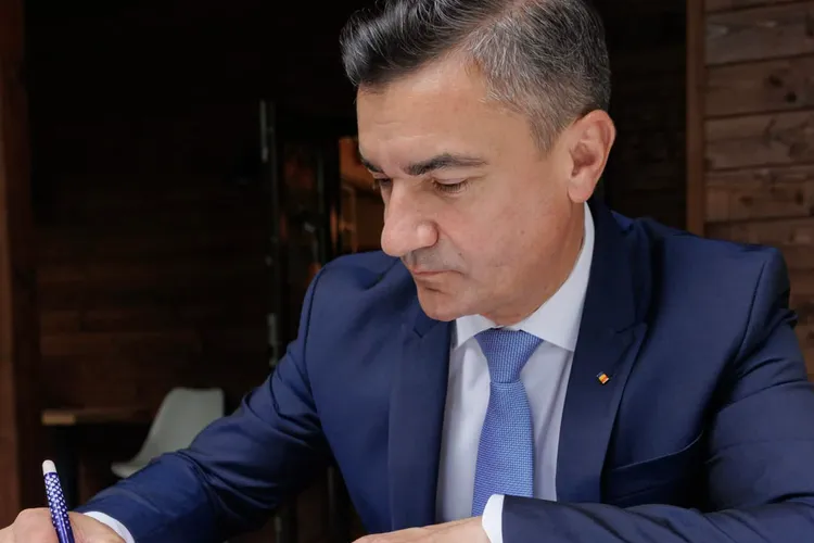 Cei mai mulți politicieni și demnitari refuză să-și publice declarațiile de avere, indiferent de partid
