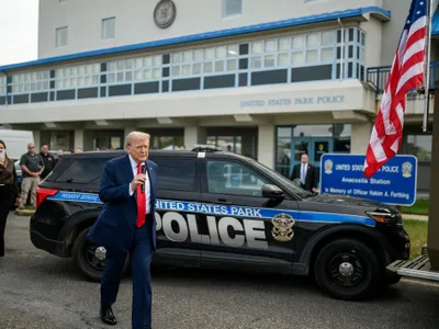 Mulți americani vor dictatură, crede Trump (sursa: Facebook/The White House)