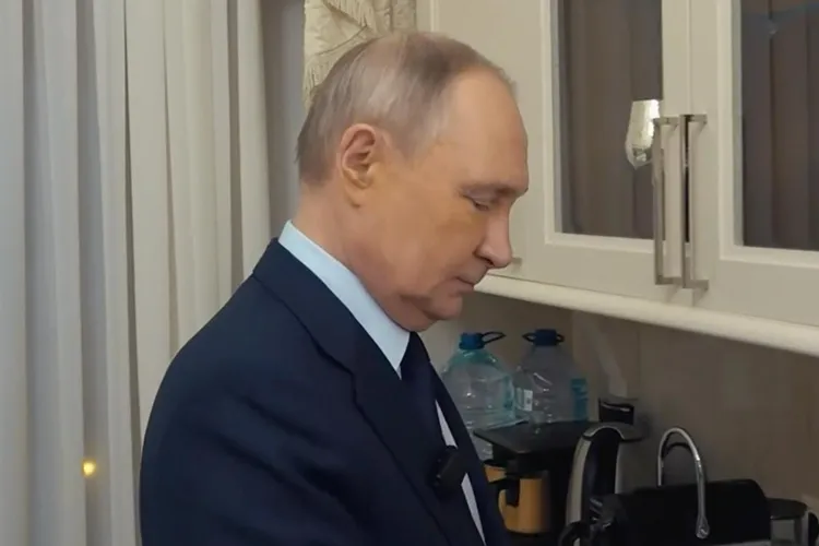 Putin contra Occidentului, confruntare amânată strategic (sursa: smotrim.ru)