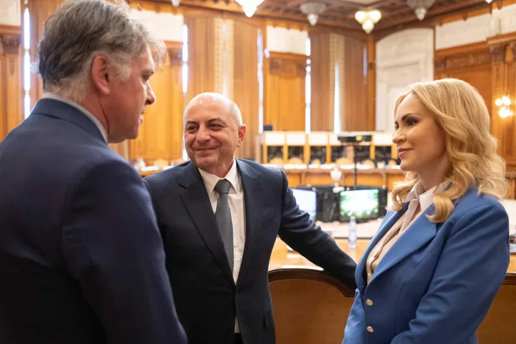 Firea, avalanșă de postări și poze alături de Cătălin Cîrstoiu Foto: Facebook