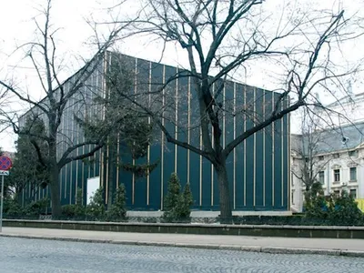 Teatrul "La Cub", încă la cutie (sursa: ziaruldeiasi.ro)