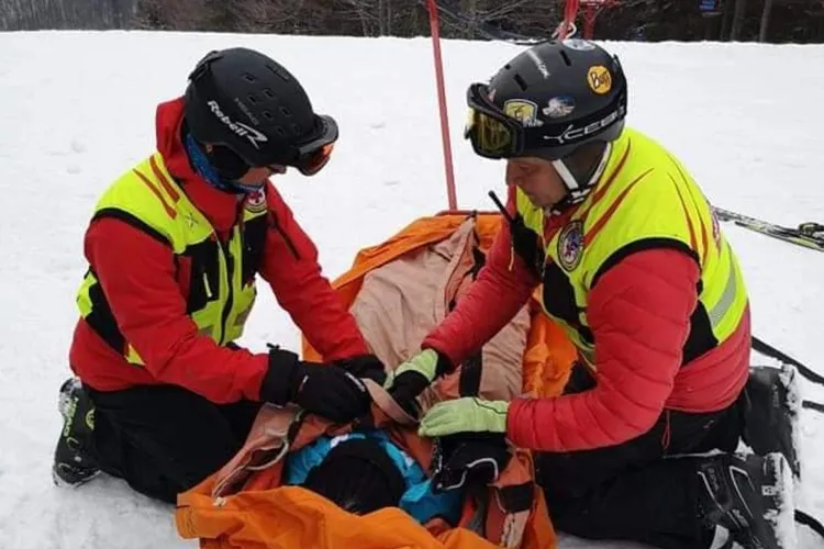 Ucrainenii fug de război, în România (sursa: Facebook/Salvamont Salvaspeo Mures)