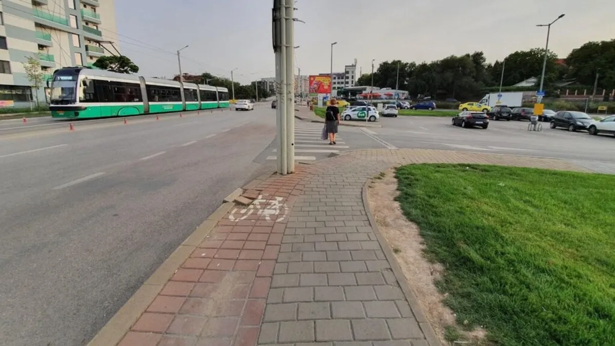 La Iași, Poliția cere Primăriei să repare de urgență pistele pentru biciclete (sursa: ziaruldeiasi.ro)