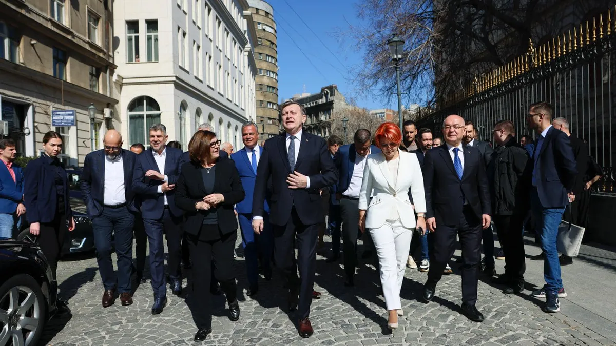 Director CNSAS susține că este fără precedent secretizarea notei referitoare la Crin Antonescu Foto: Facebook