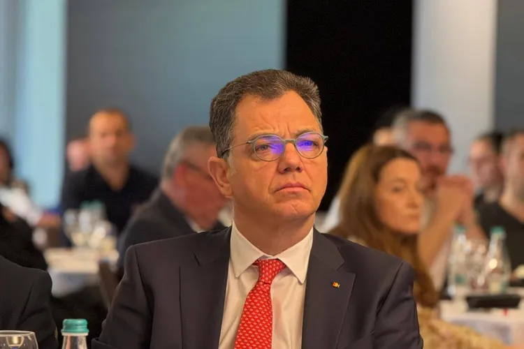 Cum restructurează PSD Cancelaria premierului, condusă de pesedistul Radu Oprea: va fi dat afară un pensionar Foto: Facebook