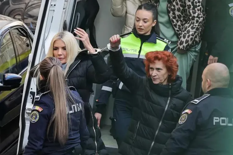 Lovitură dură pentru Siegfried Mureșan: Laura Vicol i-a făcut plângere penală pentru o postare