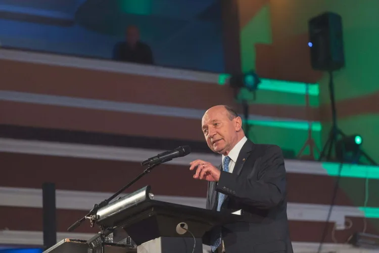 Curtea de Apel Bucureşti a admis o cerere a lui Băsescu (sursa: Facebook/TraianBasescu)