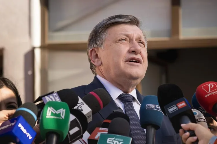 Crin, proiect electoral respins (pensionarea magistraților) (sursa: Facebook/Crin Antonescu)