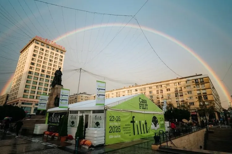 FILIT 2025, cinci zile de evenimente literare (sursa: ziaruldeiasi.ro)