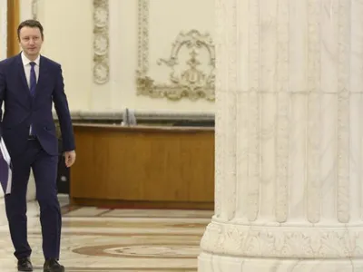 Unde lovește programul Mureșan în interesele PSD: listări pe bursă, concesionări, oprirea naționalizărilor. PSD susține că este „trădare”