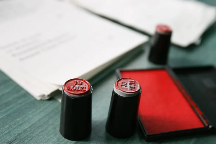 Guvernul Bolojan taie banii partidelor și salariile de la Autoritatea Electorală Permanentă Foto: Facebook AEP