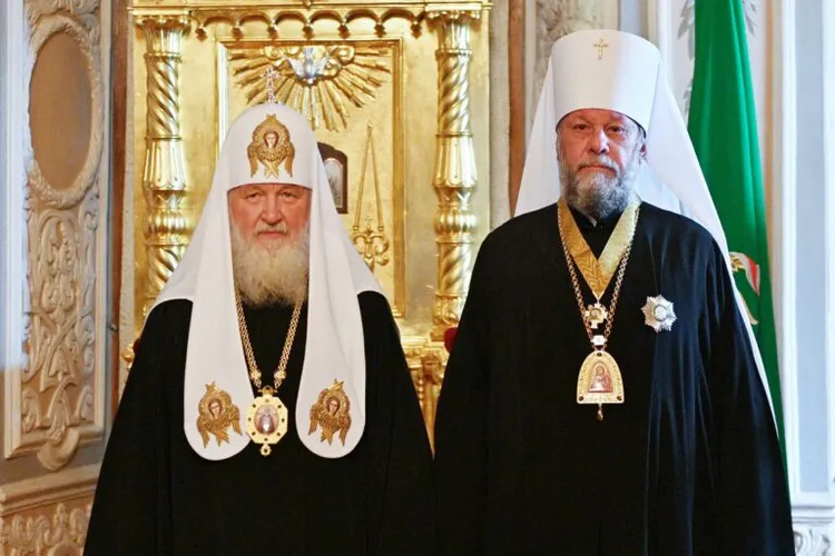 Patriarhul Chiril își felicită agentul din Basarabia, pe mitropolitul Vladimir