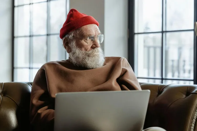 Pilonul II, randament afectat de inflație (sursa: Pexels/MART PRODUCTION)