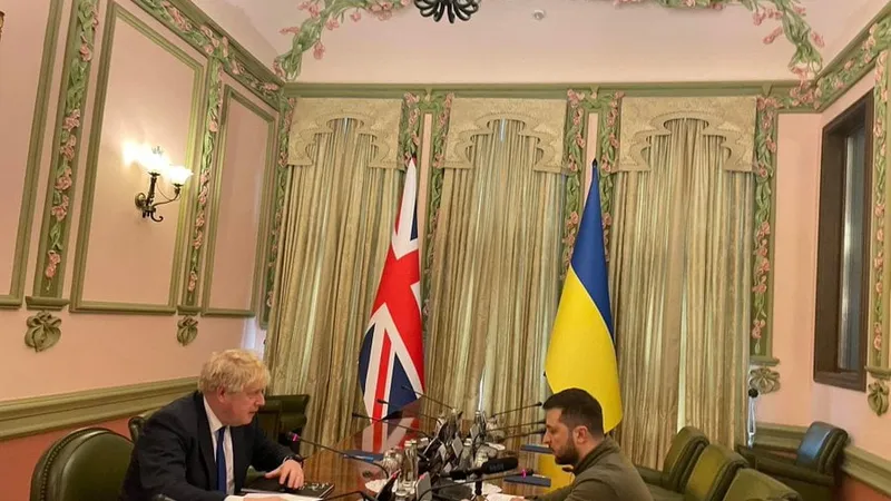 Boris Johnson, la Kiev Foto: Twitter