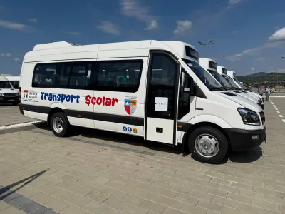 Microbuze PNRR la suprapreț, în Bistrița-Năsăud (sursa: Facebook/Consiliul Județean Bistrița-Năsăud)
