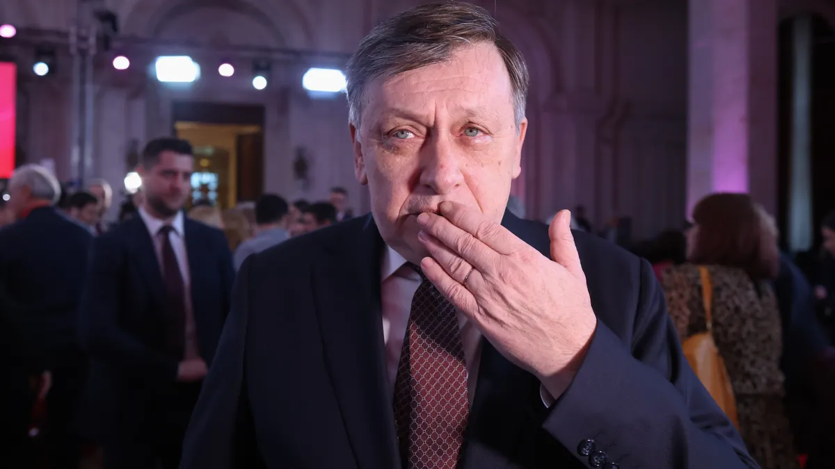 Crin Antonescu, răspuns în bătaie de joc despre cheltuielile sale de campanie Foto: Inquam/Octav Ganea