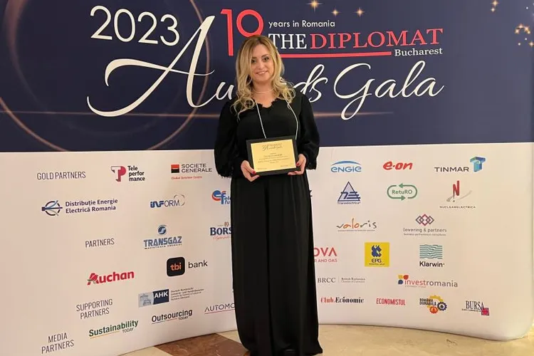 Soția unui senator recent exclus din SOS, promovată nr. 2 peste aeroportul Otopeni Foto: Linkedin Electrica Furnizare