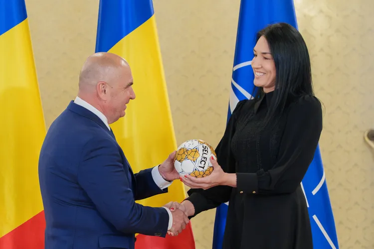 Handbalista Cristina Neagu cere românilor să iasă la vot și sugerează cu cine va vota Foto: presidency.ro