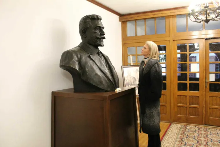 Suntem hotărâţi să rămânem la guvernare cu PSD până în 2024 Foto: Facebook Alina Gorghiu