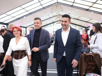 Soții de la Craiova, Olguța Vasilescu și Claudiu Manda, s-ar fi întâlnit cu Simion, în secret, și au pregătit un guvern PSD-AUR, fără Grindeanu - surse presă