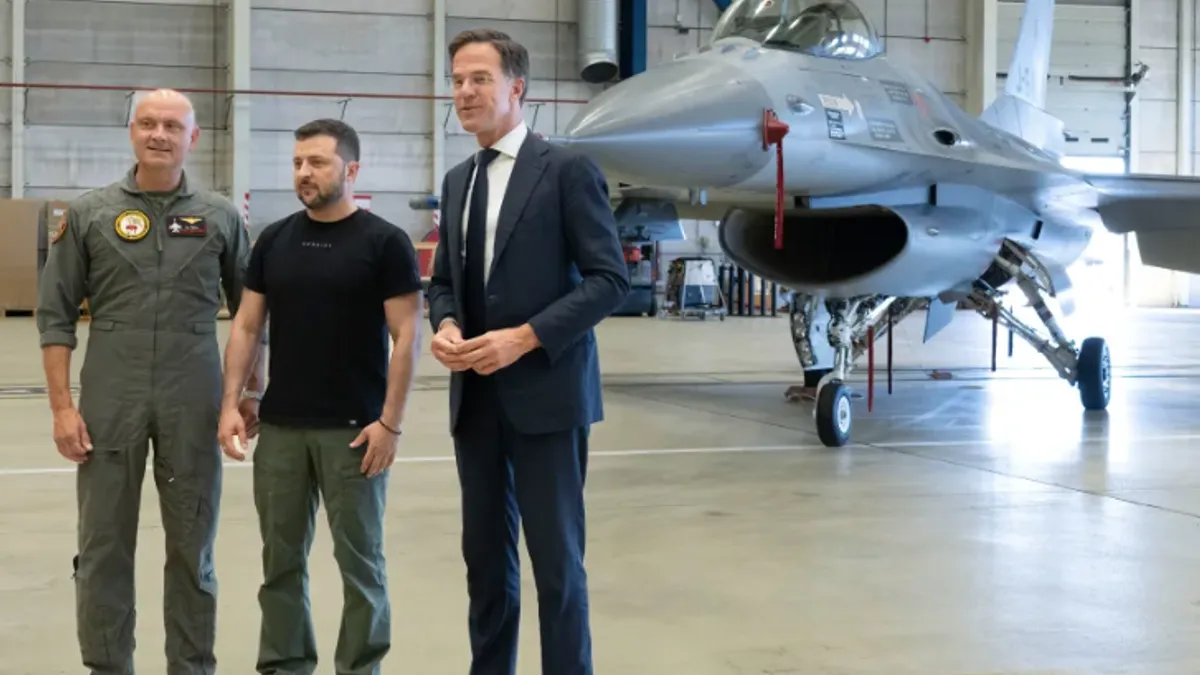 F-16 olandeze pentru antrenarea piloților ucraineni (sursa: CNN)