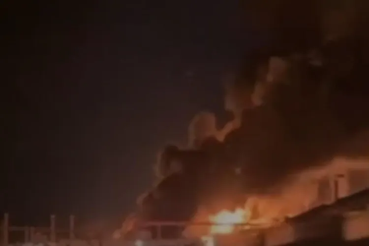 Rafinăria rusească Saratov, atacată de Ucraina (sursa: Facebook/General Staff of the Armed Forces of Ukraine)