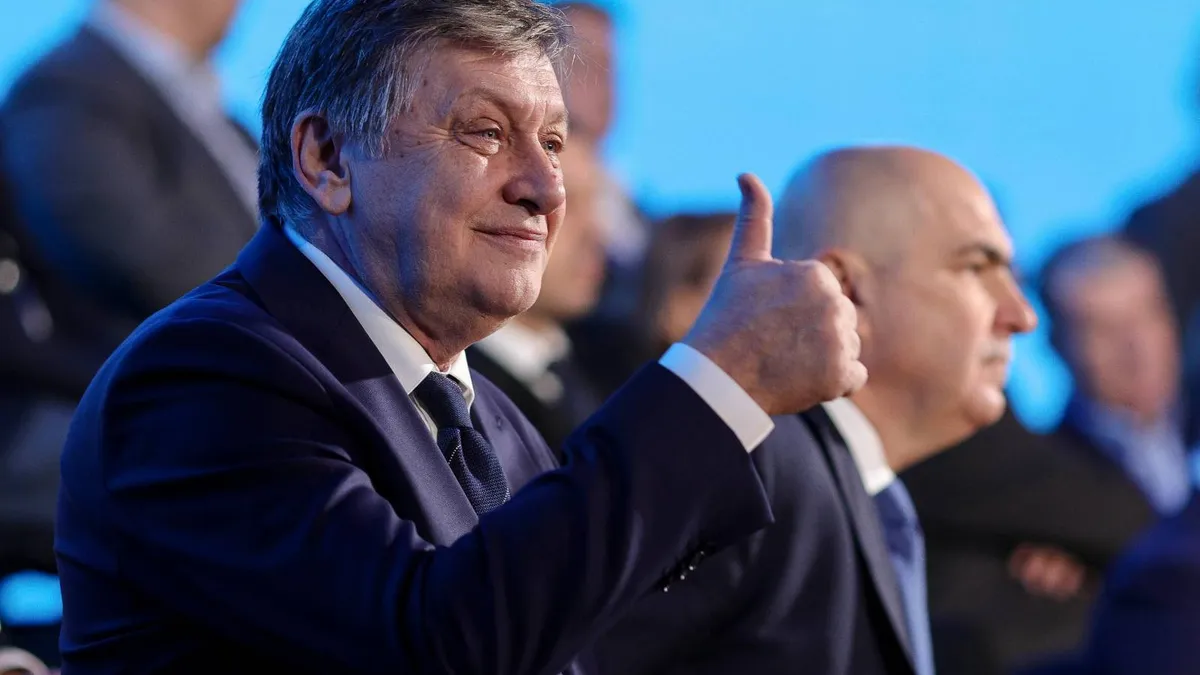 Ilie Bolojan, somat de Crin Antonescu (sursa: Inquam Photos/Octav Ganea)