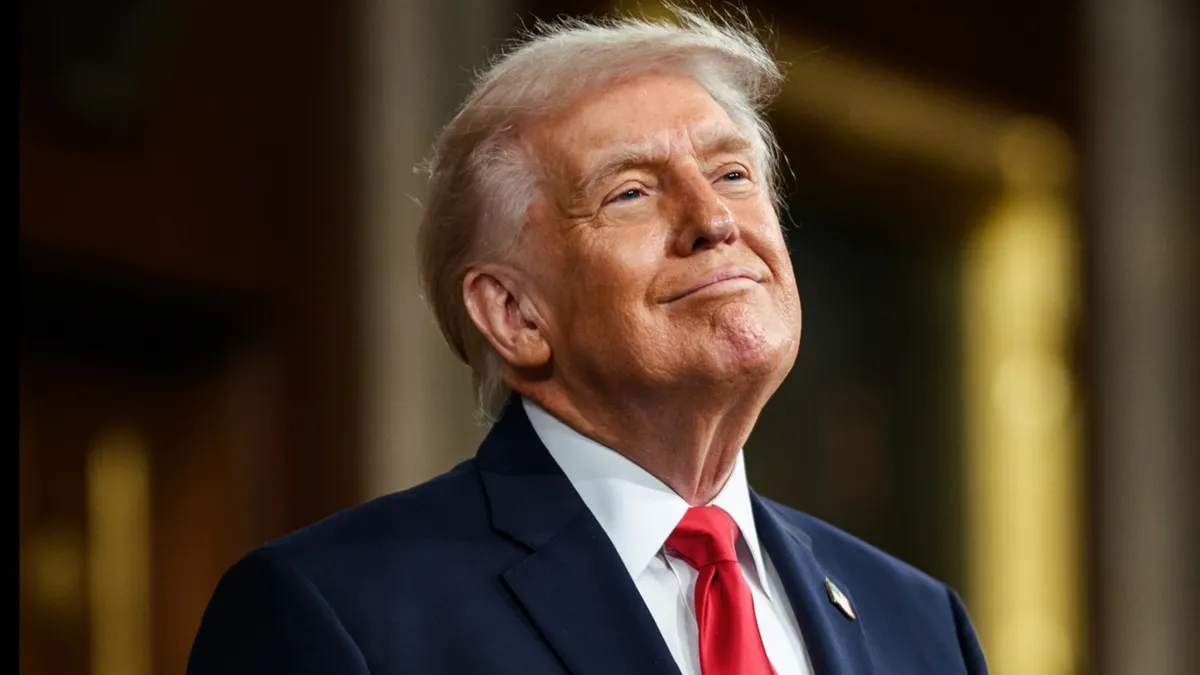 Trump urmărește zilnic bombardamentele din Iran (sursa: Facebook/The White House)