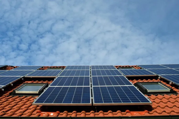 Panouri solare pentru clădirile noi din UE (sursa: Pixabay)