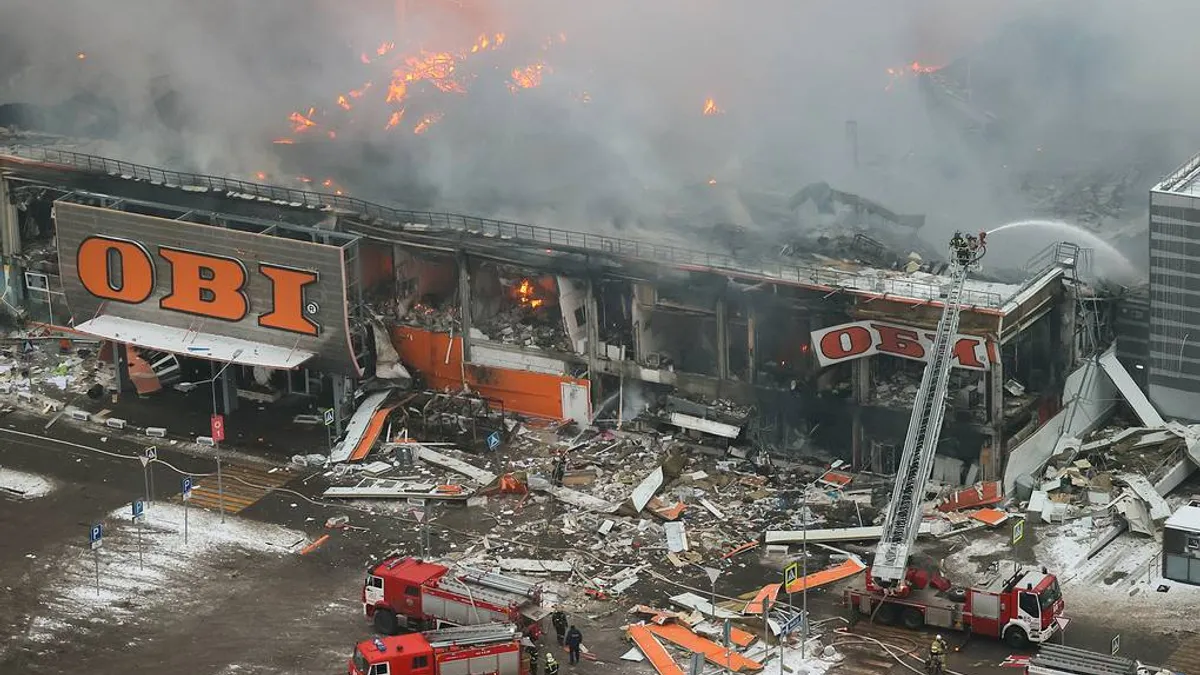 Moscova: incendiu uriaș, posibil act criminal (sursa: TASS)