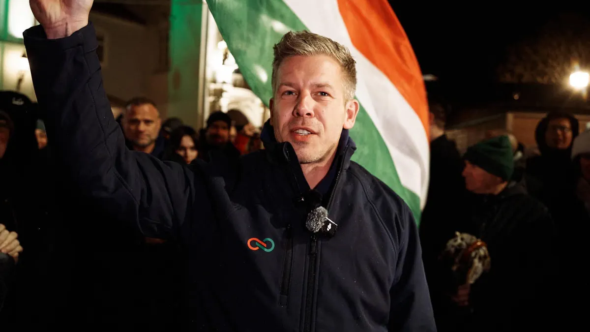 Ruptura de Rusia ar costa Ungaria scump (sursa: Facebook/Péter Magyar)