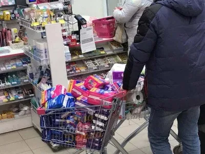 Panică în Rusia: au dispărut tampoanele absorbante Foto: Twitter