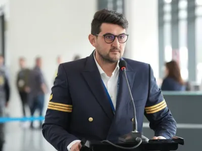 Cumnatul Olguței Vasilescu, șef peste aeroport subvenționat, salariu cu 40% peste Bolojan Foto: Facebook