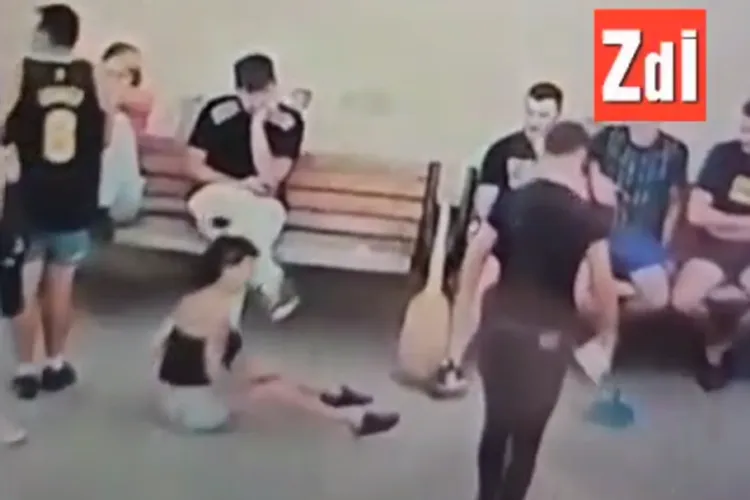 Polițist, filmat când lovește o femeie (sursa: ziaruldeiasi.ro)