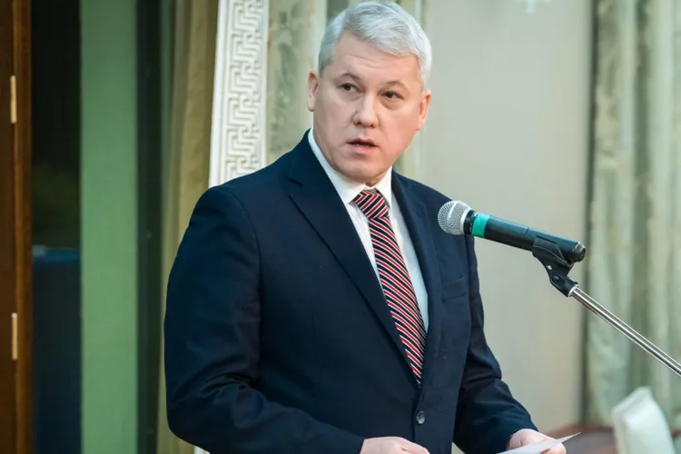 PNL îl susține pe Nicușor Dan în turul al doilea. Miniștrii PNL rămân în Guvern