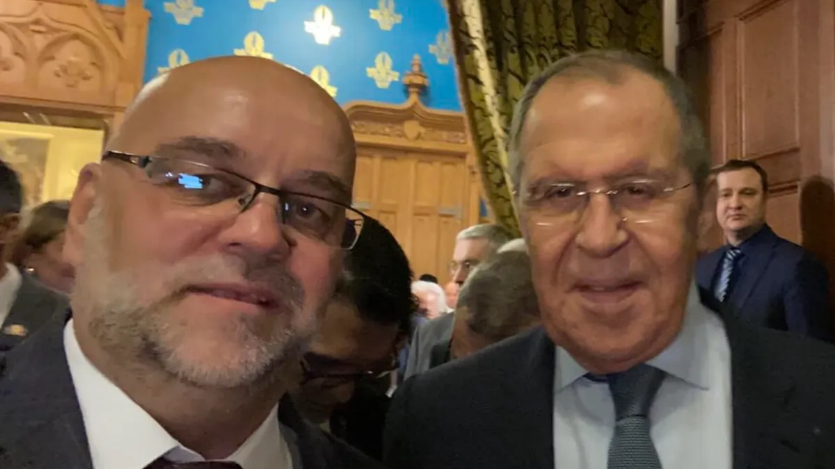 Mihai Lauruc, legături puternice în Rusia. Aici, împreună cu ministrul de Externe, Serghei Lavrov (dreapta) (sursa: Facebook/Михаило Лаурук)