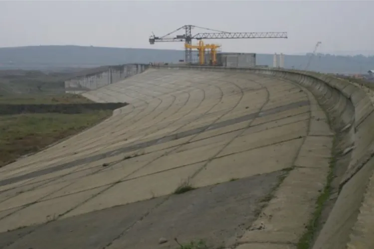 Hidrocentrala de la Pașcani, nou blocaj (sursa: ziaruldeiasi.ro)