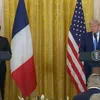 Discuții decisive între Macron și Trump (sursa: Facebook/The White House)