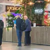 FOTO Singur, cu o valiză carry-on, Ilie Bolojan s-a întors la Oradea